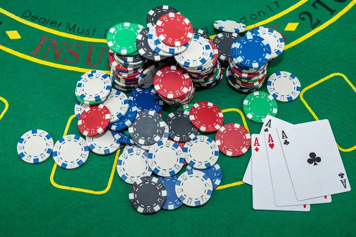 winph44 live casino lobby showing baccarat and roulette table options on mobile